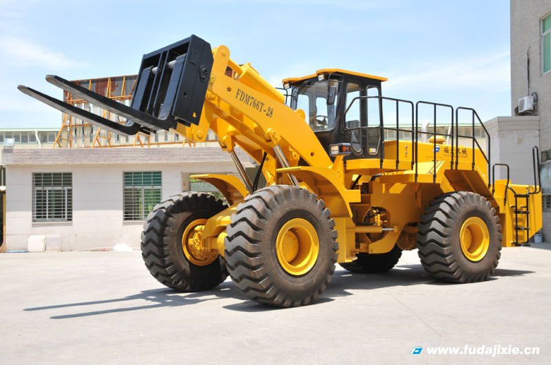 开元在线手机版（大中国区）28吨轮式叉装车通过福建省新产品新技术